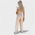 Andrea - Mono Elegante y Confortable