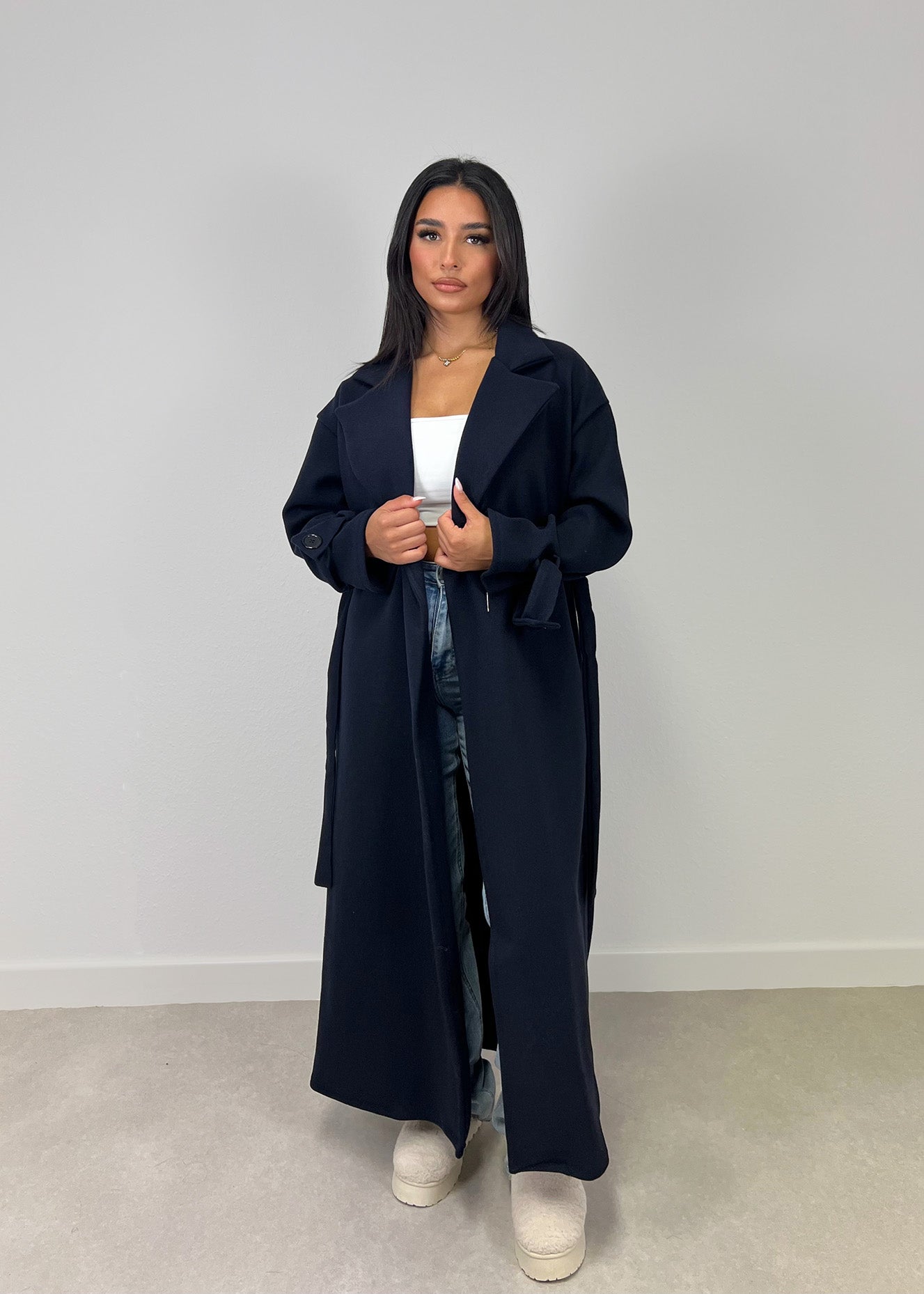 Abrigo largo con cinturón