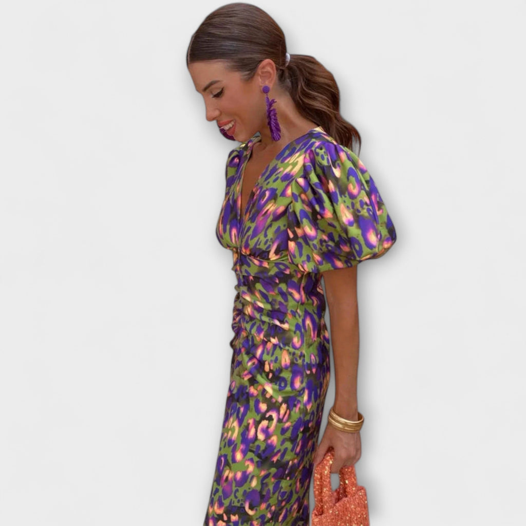 Amaya - Vestido elegante con escote en V