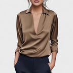 Andrea - Blusa Premium con escote en V